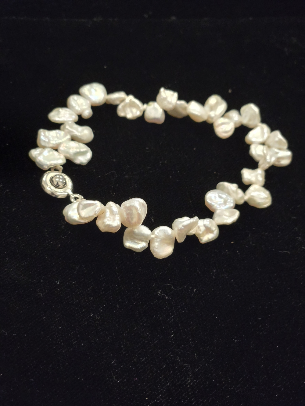 Teng Yue Freshwater Pearl Cluster Bracelet - Cream Pearl